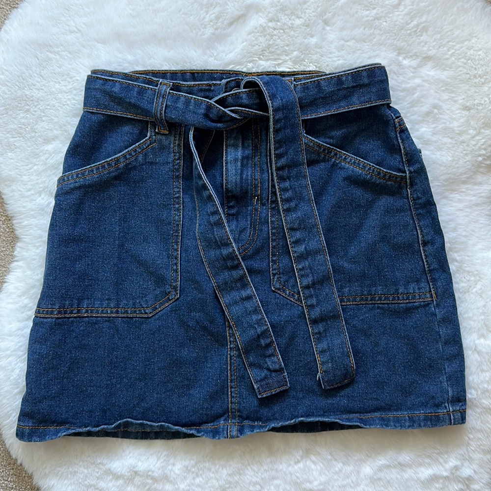 Denim skirt with tie belt